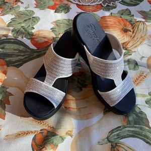 Sketchers wedge sandals